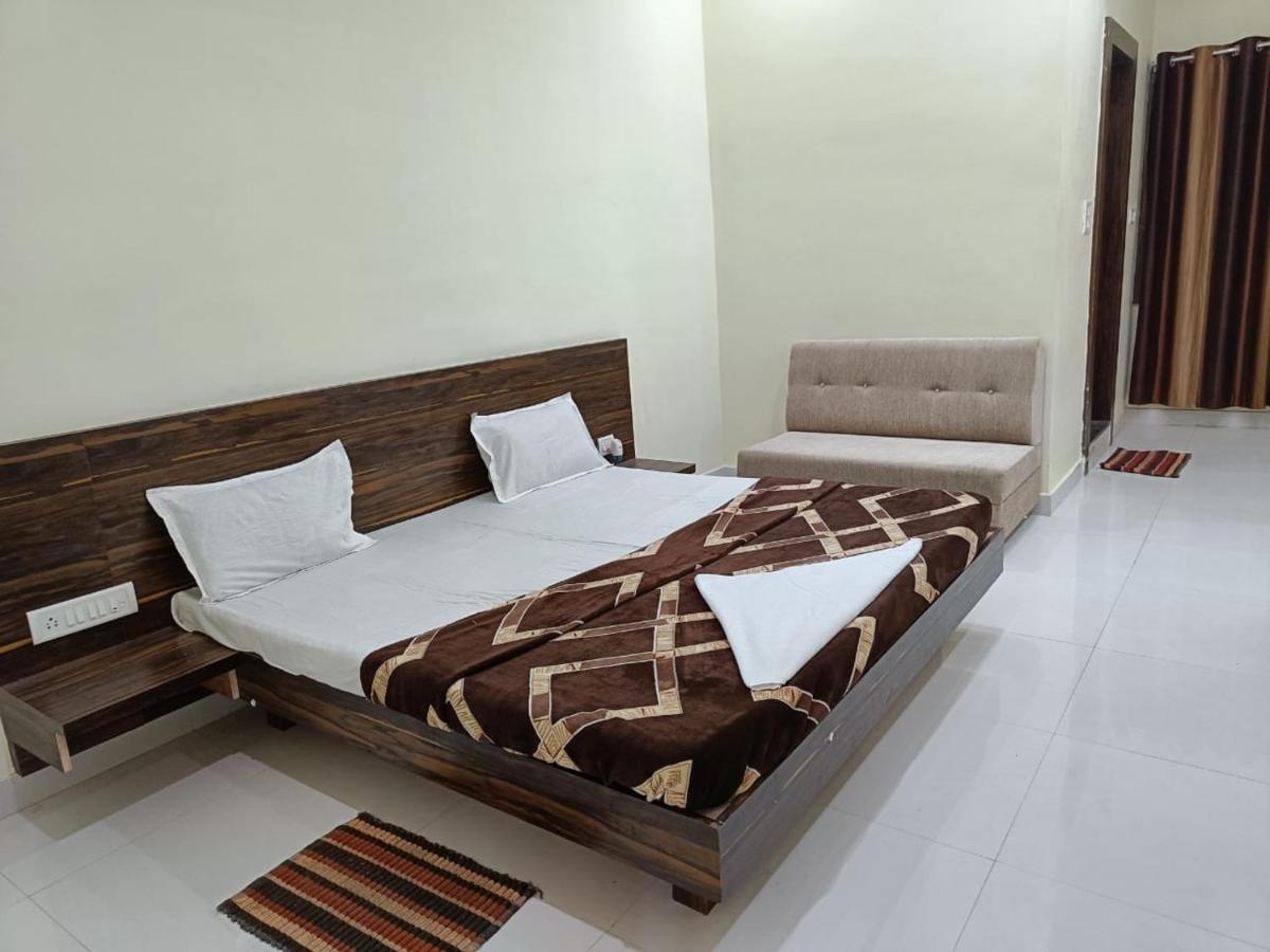 Hotel Parag Palace Jabalpur Exteriér fotografie
