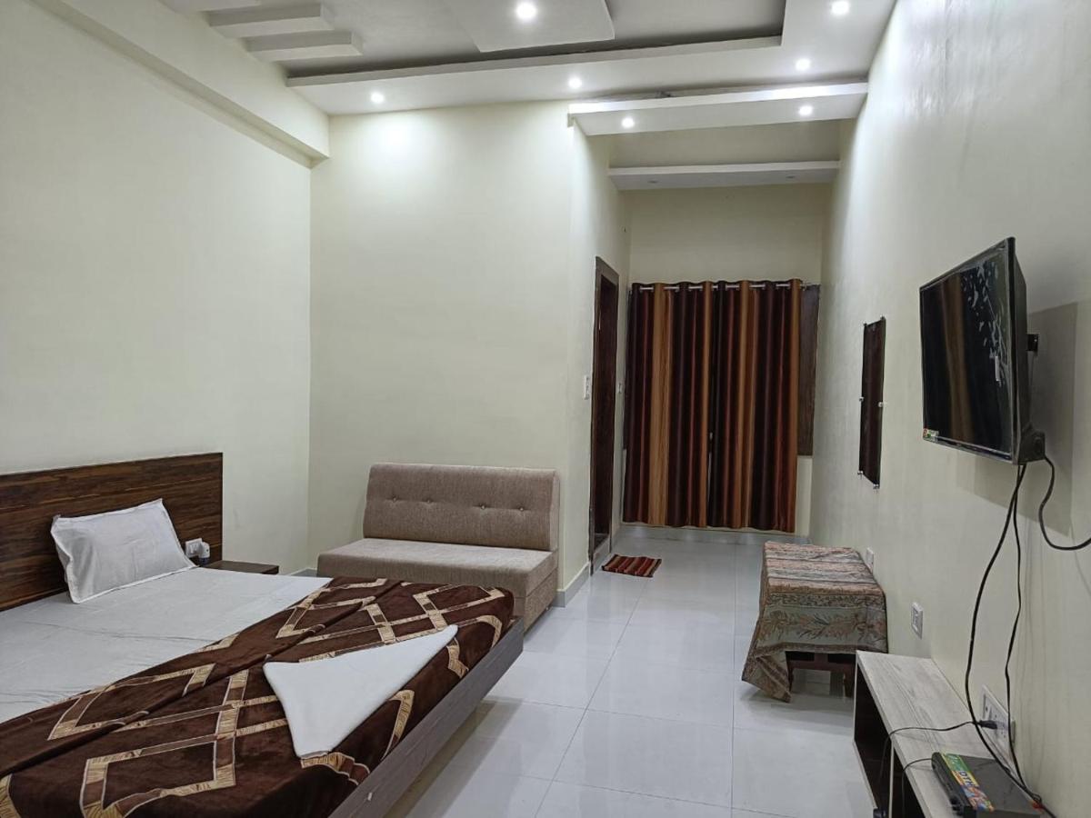 Hotel Parag Palace Jabalpur Exteriér fotografie