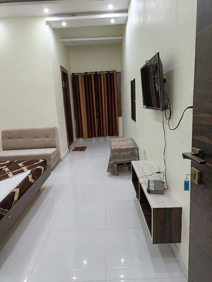 Hotel Parag Palace Jabalpur Exteriér fotografie
